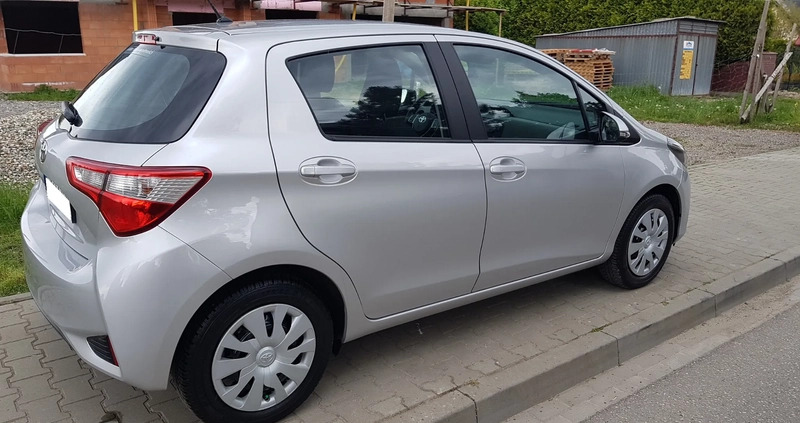 Toyota Yaris cena 53500 przebieg: 23000, rok produkcji 2018 z Proszowice małe 781